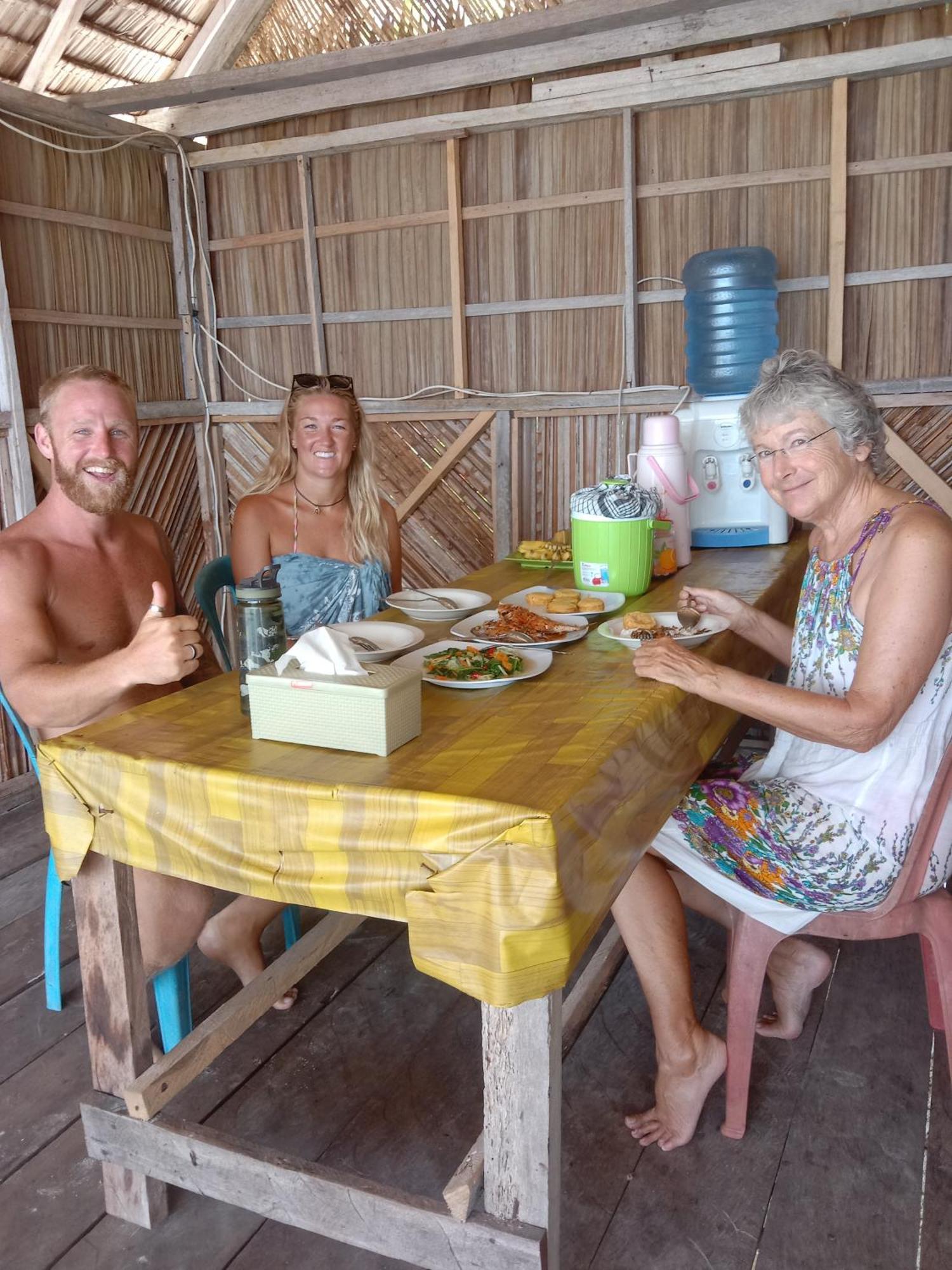 Amfriwen Homestay Yennanas Besir Exterior foto