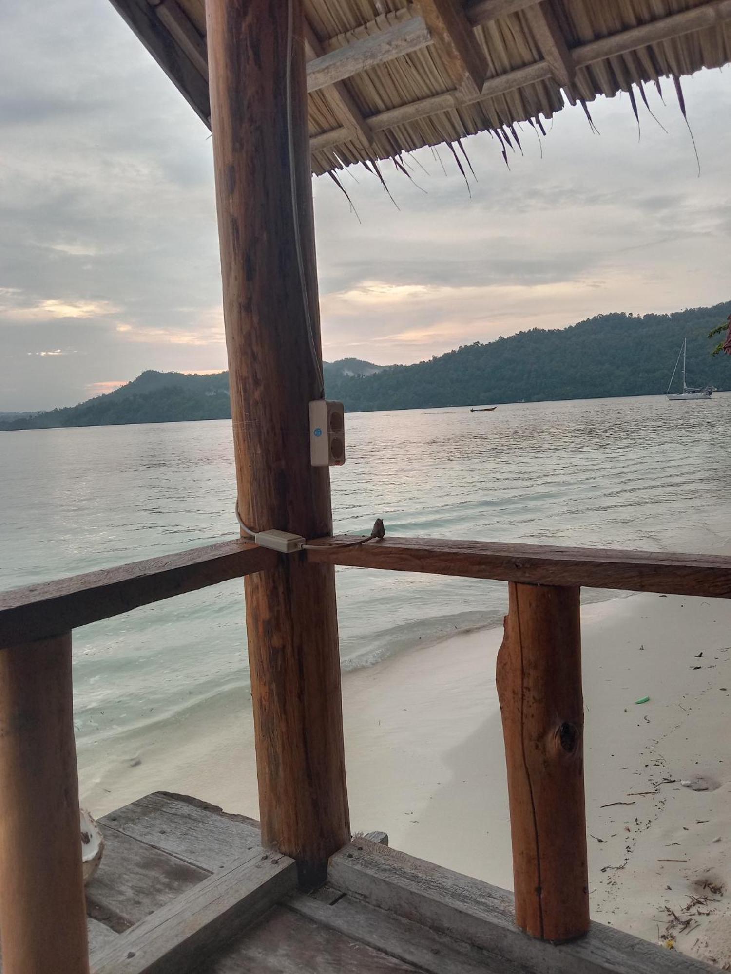 Amfriwen Homestay Yennanas Besir Exterior foto